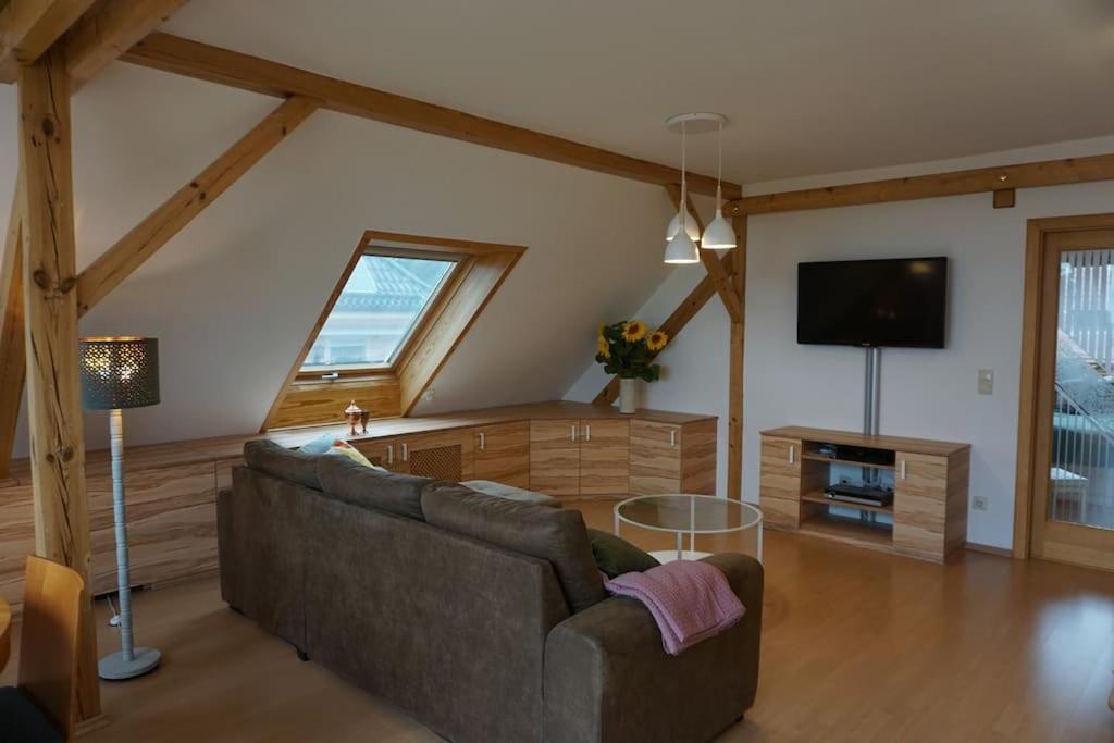 Appartement Mit Ausblick Im Dresdner Suedwesten *